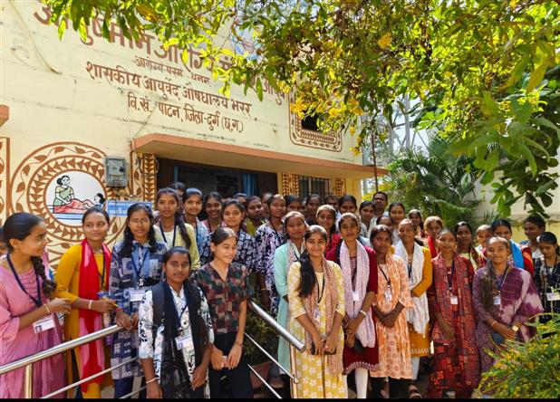 Botanicl Tour - Shahid Domeshwar Sahu Government College | शहीद डोमेश्वर साहू सरकारी कॉलेज  | Shahid Domeshwar Sahu Government College Jamgaon (R) Bharar Dist. - Durg (C.G.) C.G.